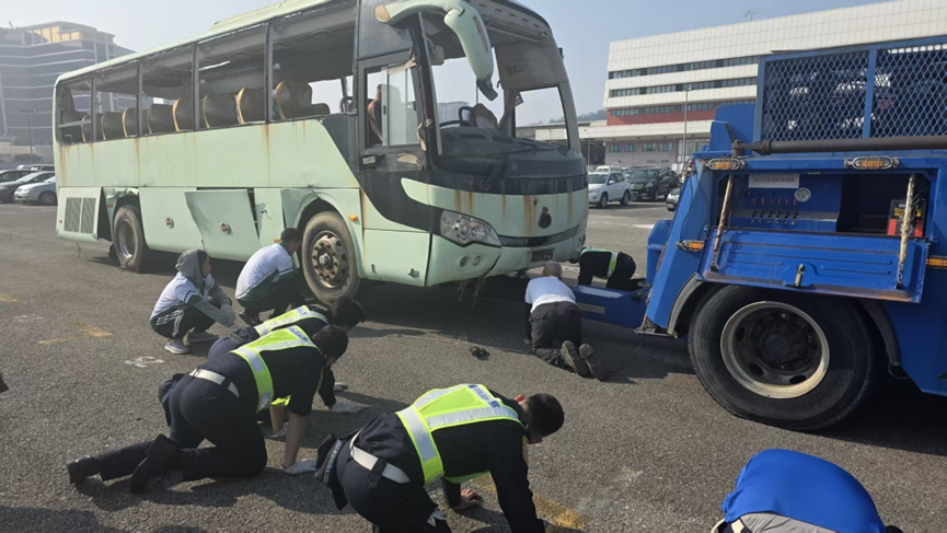 1766997659389089.png 640.png